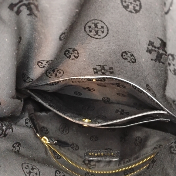 Tory Burch Crossbody - Black Pebbled Leather - Picture 12 of 15